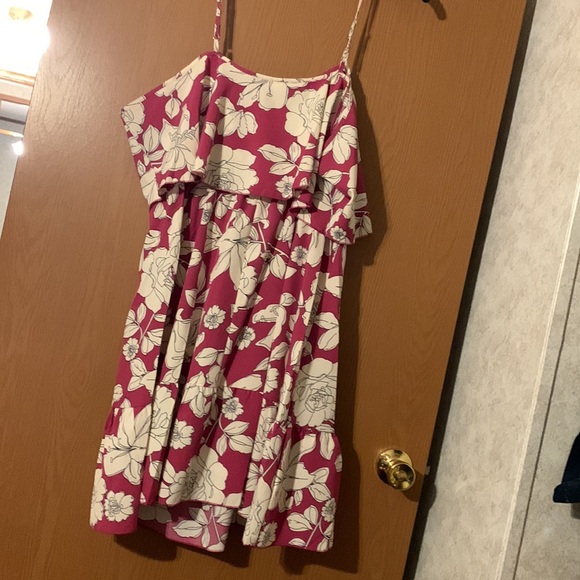 Dress - Picture 4 of 4